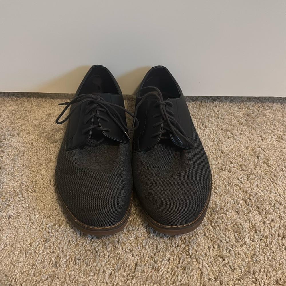 Men’s gray size 13 dress shoes